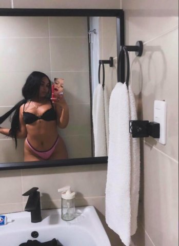 Fredericksburg, VA Latina Female Escort — Incall, Doggy Style + 69 Massage - 1