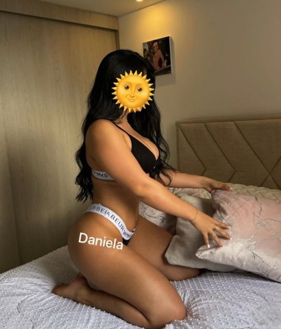 Daniela, Colombian Female Escort — massages, 69, GFE, anal + video calls - 1