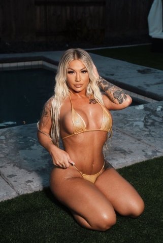 April Rene (Boise) Blonde Bombshell Petite Curvy Escort — Screened, Video Chat - 1