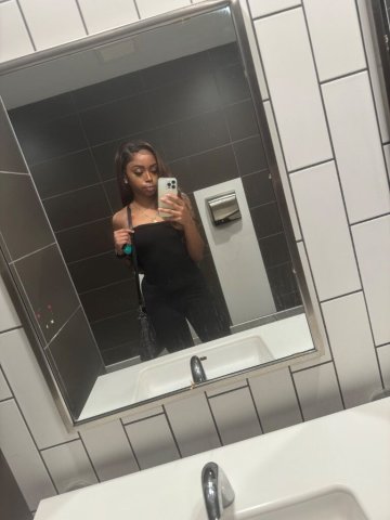 Charlotte NC Mimi — Discreet Gentlemen Outcalls, All-Natural Babe - 1