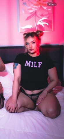 St. Louis MILF Escort — Safe, Fun Sessions & Video Call Verification - 1