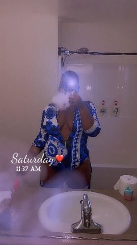 Memphis TN Female Escort — QV Car Head - 1