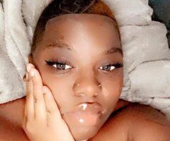 Memphis TN Female Escort — QV Car Head - Image 6