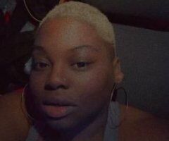 Memphis TN Female Escort — QV Car Head - Image 7