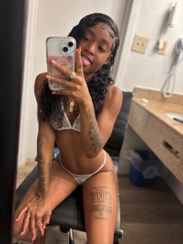 Norfolk Female Escort — $130 QV Incalls Special - 1