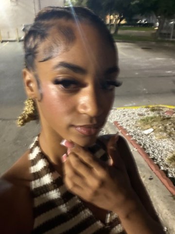 Houston Outcalls Only — Petite Caramel Escort - 1