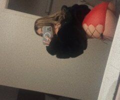 Panama City escorts - Panama City Female Escort — Curvy baby ( 22)
