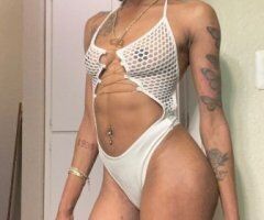 Denver Female Escort — 2 Pops Hour Specials, In-Call & Out-Call - Image 2