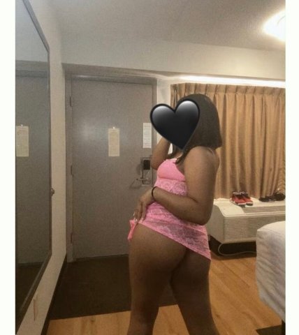 Dominican Mami Escort — Queens, New York (30) - 1
