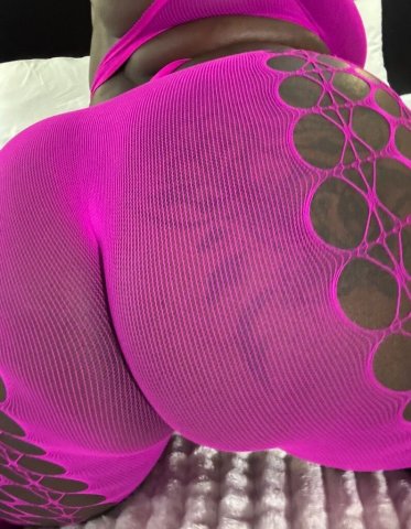 Now Hosting Daddi — Incalls Only - 1