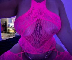 MILF Outcall & FaceTime Show (New in Town) - Image 6