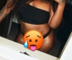 Mid Cities escorts - Mid Cities, Texas Female Escort — Thick/Curvy Chocolate Throat Goat (In-Call/Out-Call)