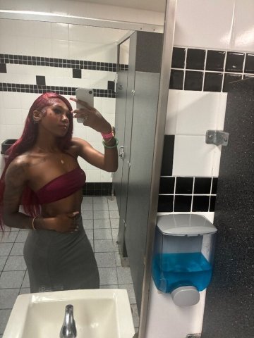 West Palm Beach Facetime-Verified Female Escort — QV/120 min, Outcall Only - 1