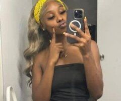 Dallas escorts - Dallas Chocolate Petite Escort (5'2") — QV & HHR
