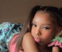 Green Bay escorts - Green Bay Female Escort — Slim-Thick YT Girl