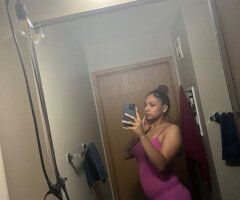 Sioux Falls Female Escort — Sun Bathe Together - Image 2