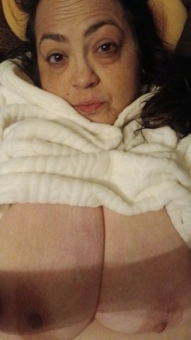 $100 for 30 mins, $150 for a hour outcalls only - 1