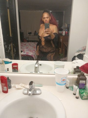 Charleston Female Escort — Outcalls Only - 1