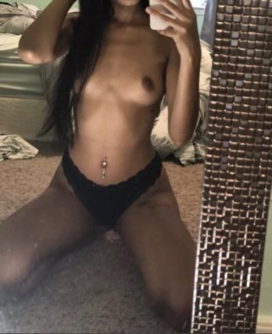 Slim, fit Latina incall escort — clean & discreet (condom required) - 1