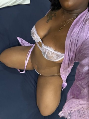 Augusta GA Female Escort — Discreet, Unwind-Friendly Time - 1