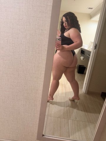 Tampa Female Escort — New in Town, Curvy Curly Mixed European Latina (Doubles) - 1