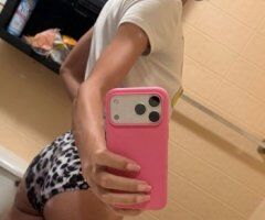 Wichita Kansas Female Escort — Petite-friendly, calm and patient - Image 3