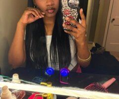 Columbus escorts - Columbus Female Escort — Slim, Curvy Build (5'8, Big Boobs)