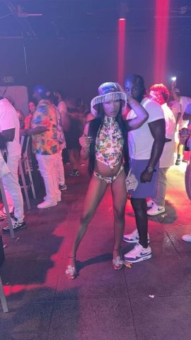 Inc​all Female Escort in Brooklyn — BBJ Extra, Verification Required - 1