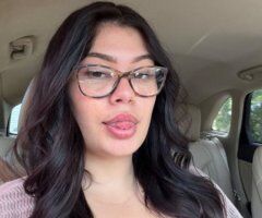 Panama City escorts - Panama City Thick/Busty Content Car Play Verification Needed