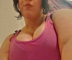 Nashville MILF Traveling Content Creator - Image 10