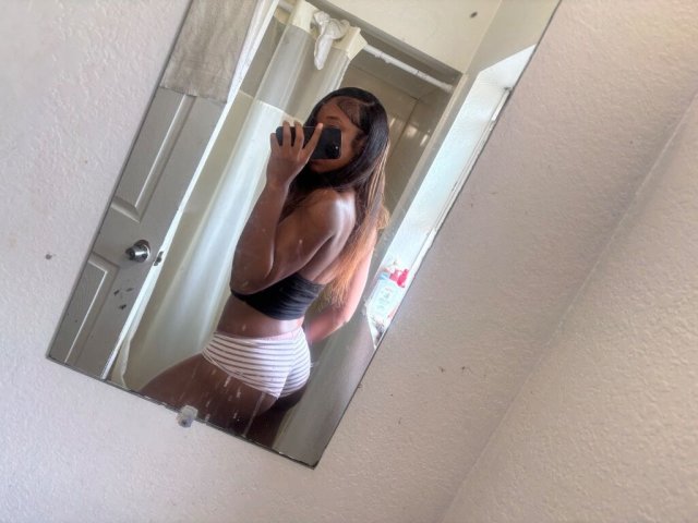 Monroe LA Female Escort — Car Dates & Outcalls (QV 100) - 1