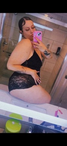 Fairbanks Female Escort — 6 ft white girl, incall & outcall - 1