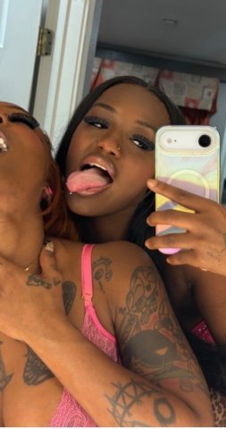 Tasha in South Bend — back shots & sensual oral sessions - 1