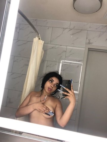 Manhattan Facetime Verified In-Call or Car Date — Snow Bunny - 1