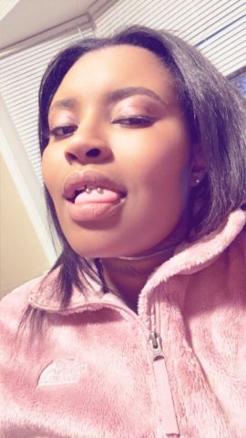 South Bend Female Escort — Snap i am_moneee, Deep Throat & Real Pics - 1
