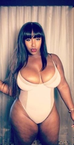 Mobile Bang Bus Pickup — Abilene Female Escort (Deposit Required) - 1