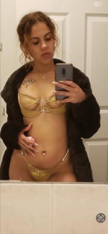 Owensboro KY Female Escort — Caramel-Themed Night - 1