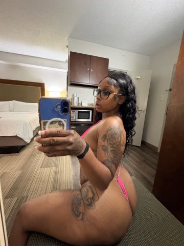 Fort Worth Female Escort — Outcalls, Fetish-Friendly (Greek) & Foot Fetishes - 1