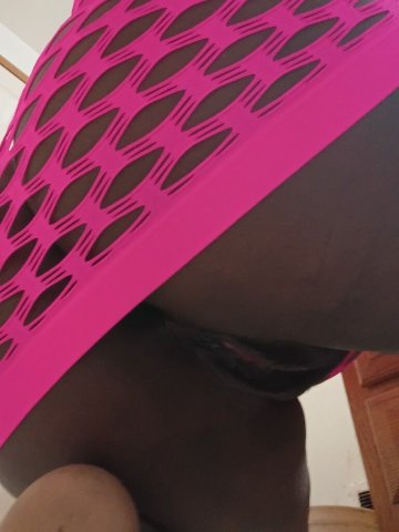 Portland Independent Female Escort — Incalls, Outcalls & Car Dates - 1