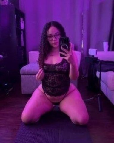 Latina Curvy Female Escort (Incall + Outcall) for GFE, BBJ, Nuru & Bareback Services - 1
