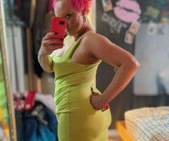 South City MILF — 44, Discreet Fun-Size Curves (Text Me) - Image 7