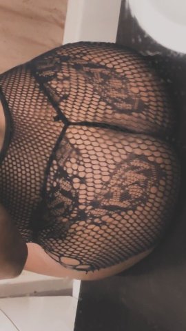 Hershey — Sweet, Seductive & Sensual Female Escort in College Station - 1