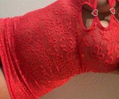 Tri-Cities Female Escort — natural curves, green eyes, lingerie-ready - Image 3