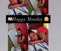 Washington D.C. escorts - CarPlay Only Female Escort (35+) — No Incalls, No Outcalls
