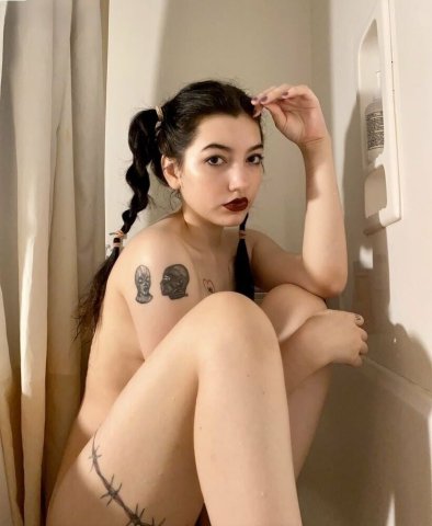 Dayton Female Escort — Incall, Outcall & Car Call - 1