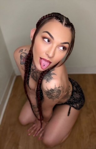 Sacramento Female Escort — Davina - 1