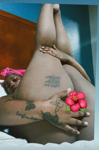 Memphis Female Escort — Sloppy Head, Face-Only Shows - 1