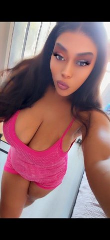 KC — Incall Female Escort in Tracy, CA (Full Hour: Two Pops + Back Massage) - 1