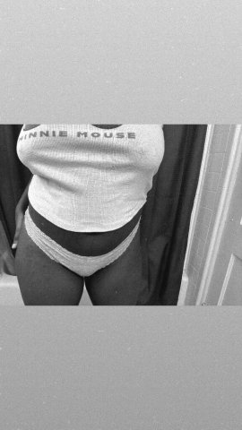 Incall Female Escort — Slim Pretty Pettite, 130/180/200 - 1