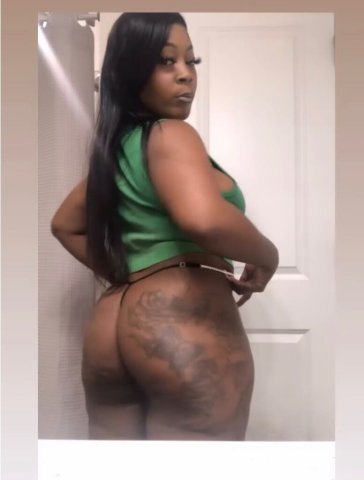 Tampa Incalls & Outcalls — Discreet Adult Fun (Verification via FaceTime) - 1